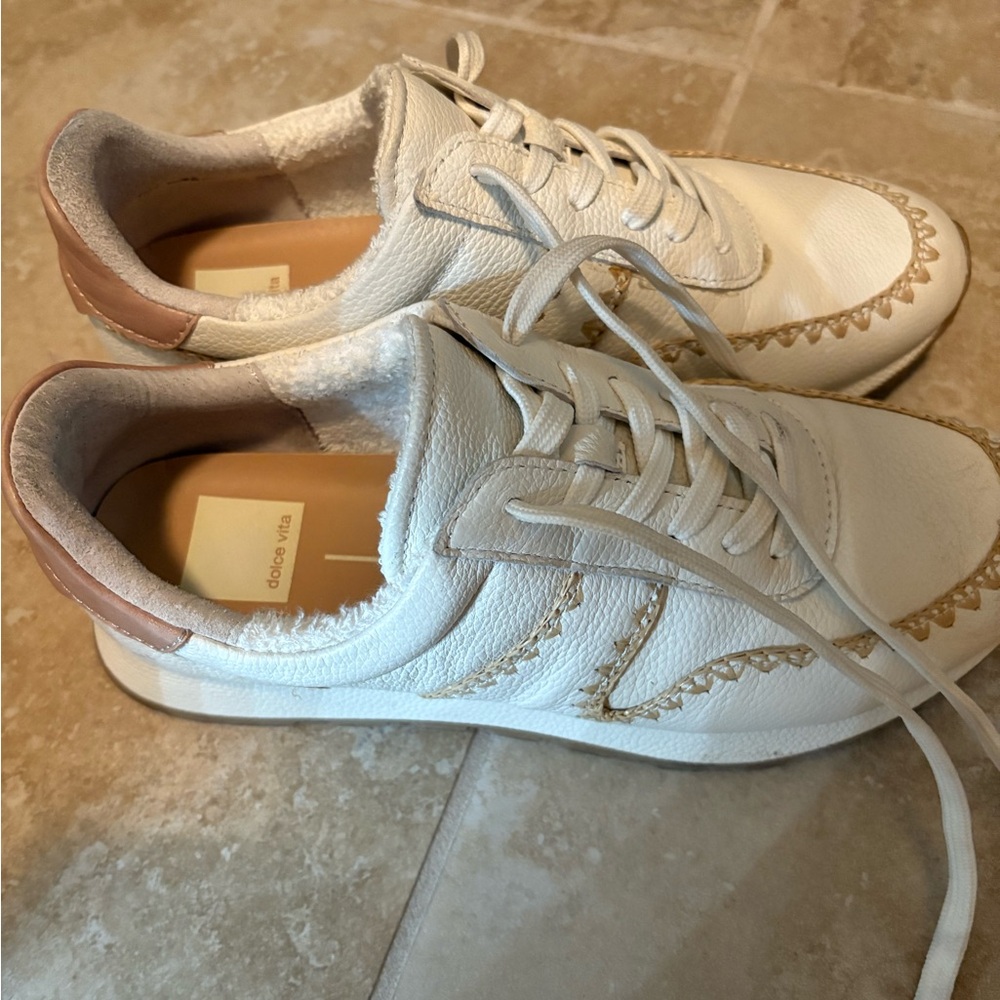 Chloe Cream and Brown Casual Sneakers